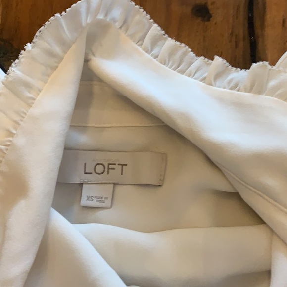 LOFT White Top, White shirt, ladies shirt - Picture 2 of 3